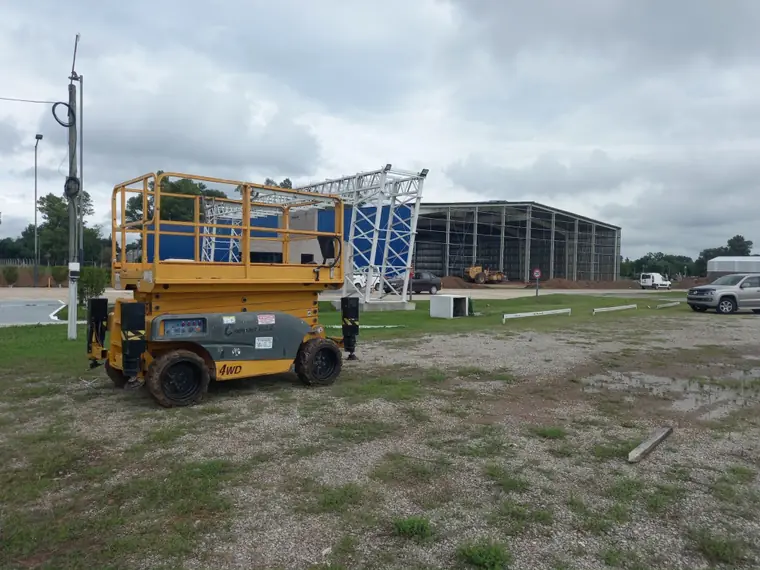 Plataforma tijera diésel 4x4