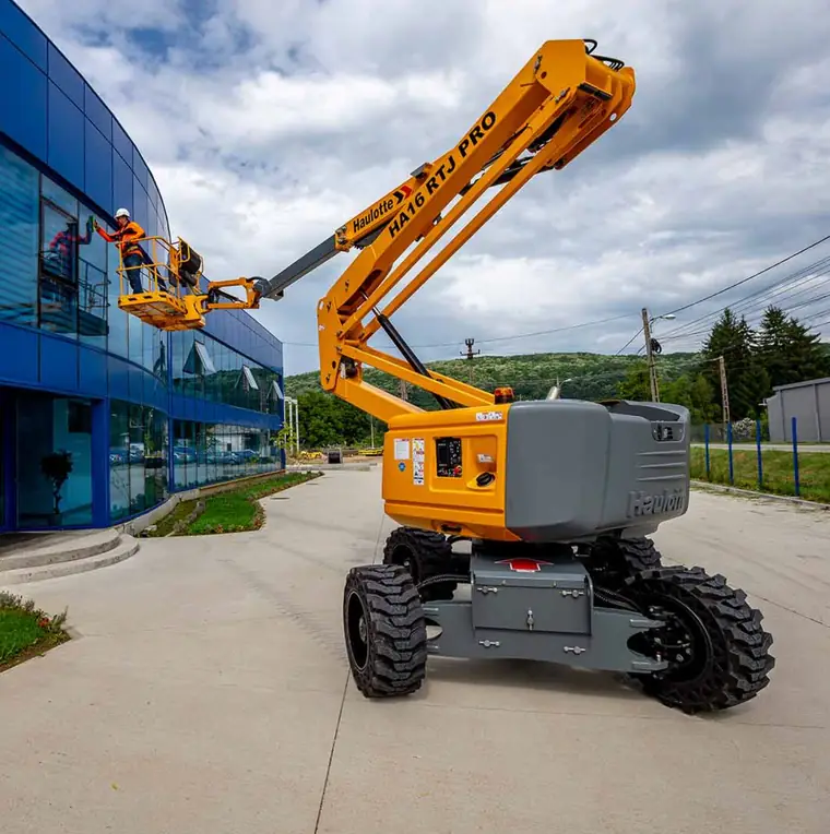 Brazo articulado diésel 4x4 HA 16 RTJ PRO