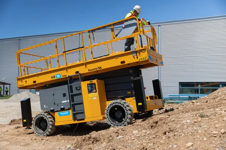 Plataforma tijera eléctrica 4x4 HS18 E PRO